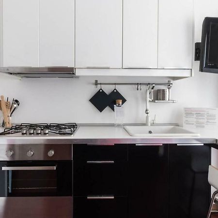 Italianway - Carrara 5 Apartment Милано Екстериор снимка