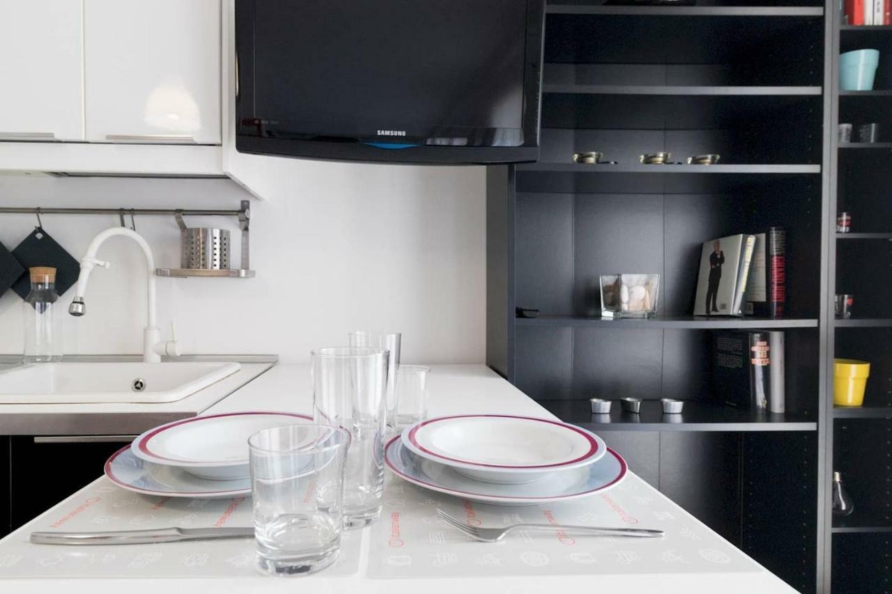 Italianway - Carrara 5 Apartment Милано Екстериор снимка