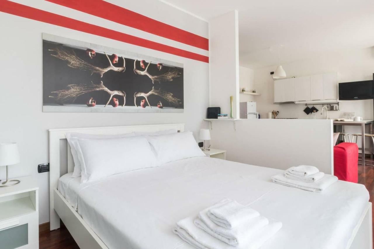 Italianway - Carrara 5 Apartment Милано Екстериор снимка